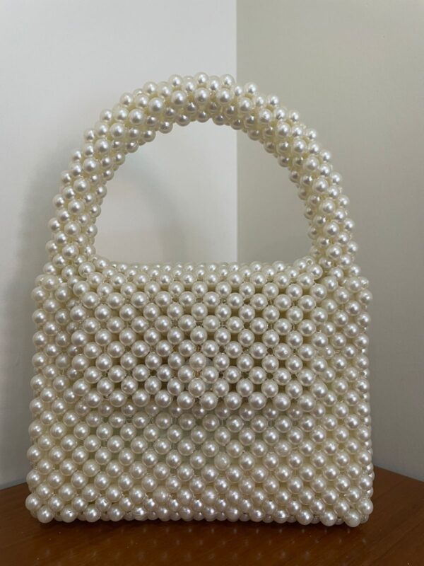White Opulence - Image 3