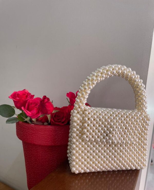 White Opulence - Image 2